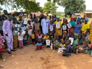Docteur Ousmane KABA de passage dans le district de Diarradou lors de l'étape Komodou-Kérouane